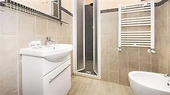 Guest house Tiburtina House Hotel Rome