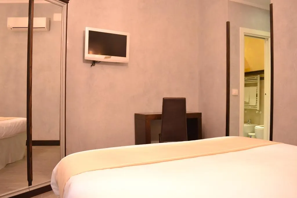Tiburtina House Hotel Rome Italy