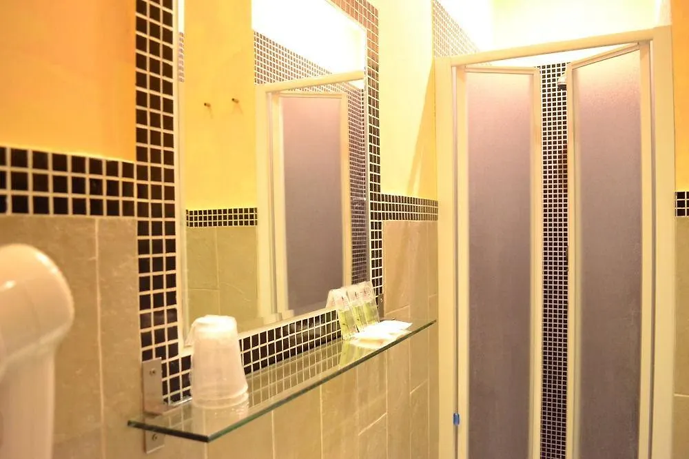 Tiburtina House Hotel Rome