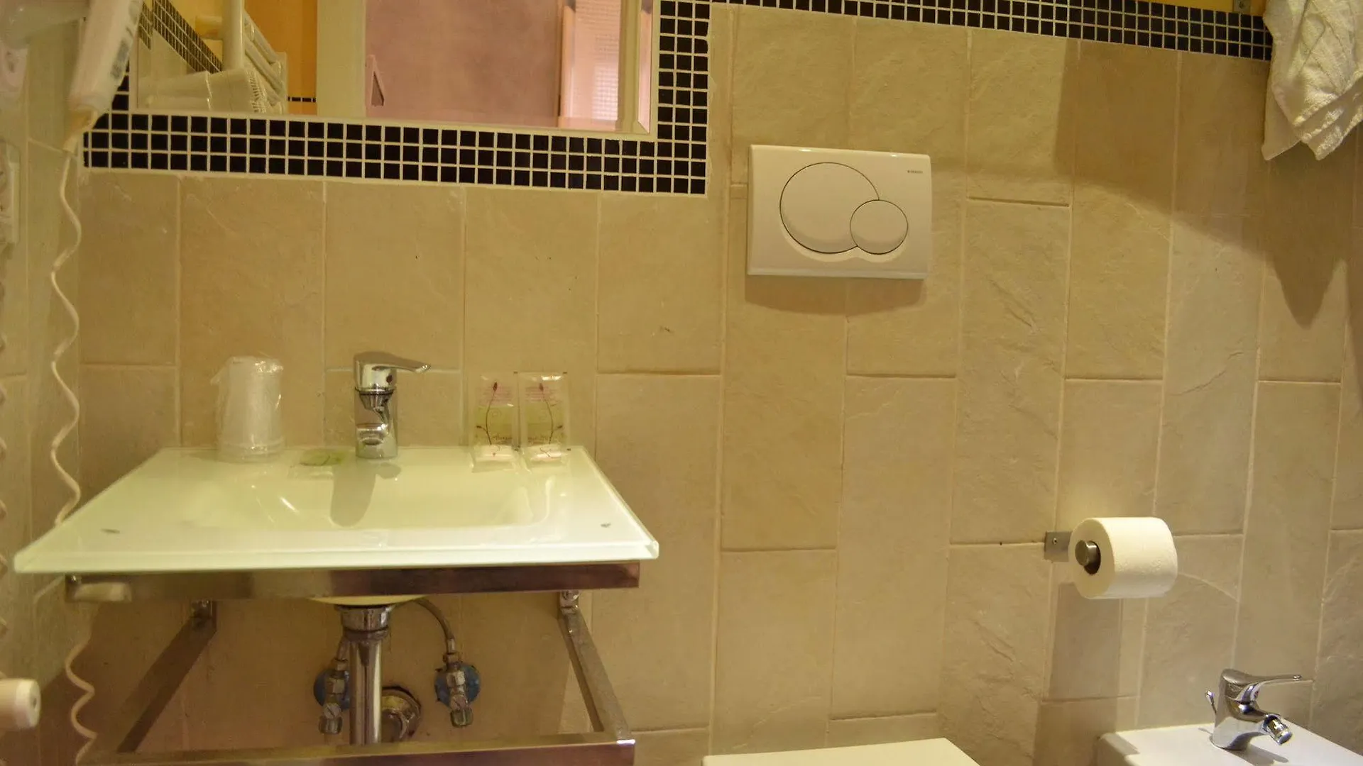 Tiburtina House Hotel Rome 2*,  Italy