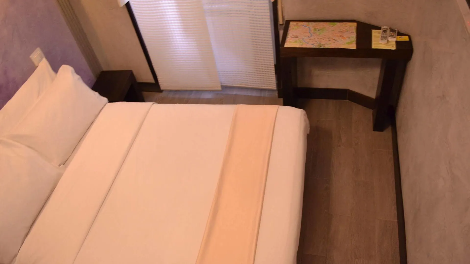 Tiburtina House Hotel Rome 2*,