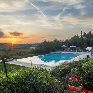 Borgo Laticastelli 4*, Rapolano Terme Italy